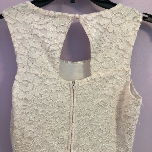 Girl’s Dress - Picture 5 of 5